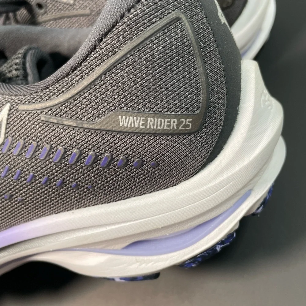Mizuno Wave Rider 25 - Picture 2 of 4